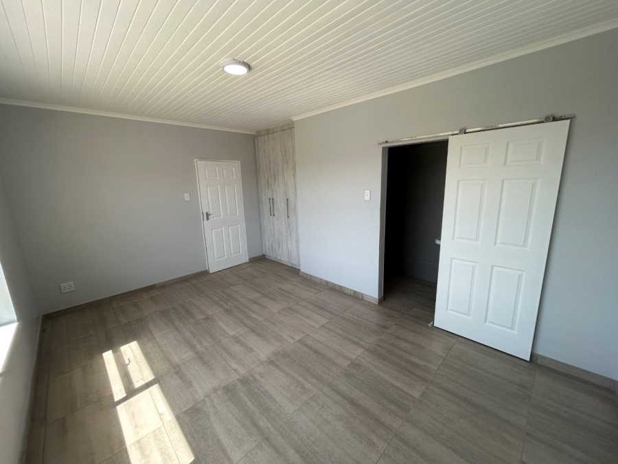 9 Bedroom Property for Sale in Jeffreys Bay Central Eastern Cape